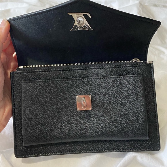 LOUIS VUITTON MY LOCK WALLET ON A CHAIN - Picture 6 of 14